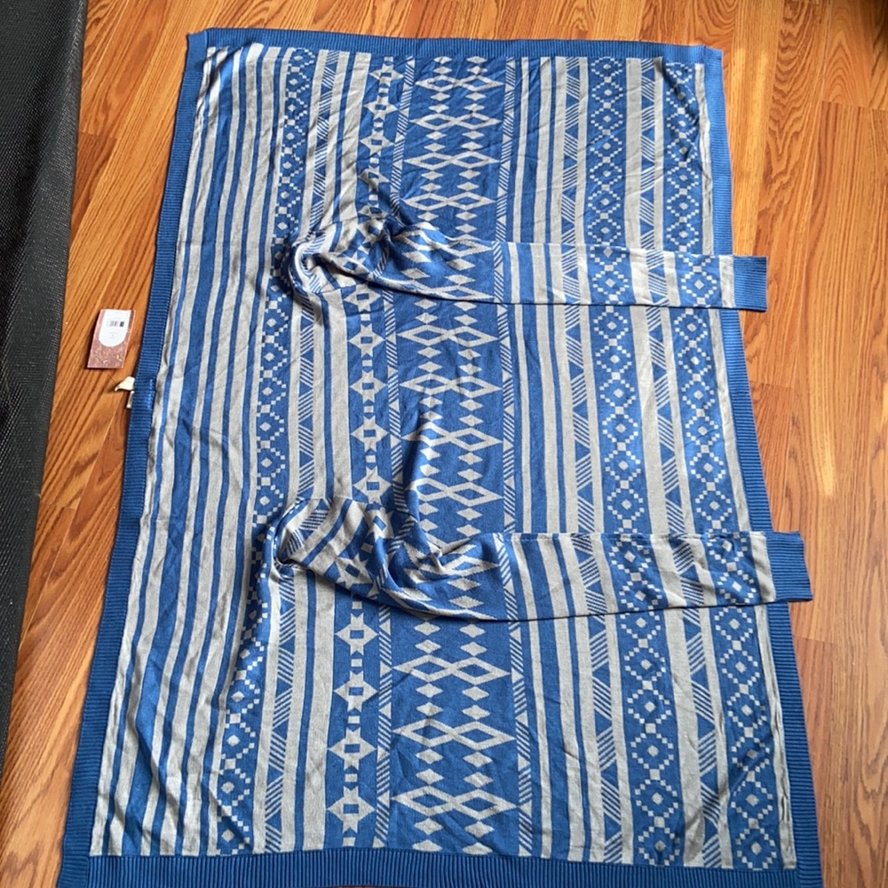NWT Red Camel Blue and Gray Sweater Cardigan - Picture 8 of 9
